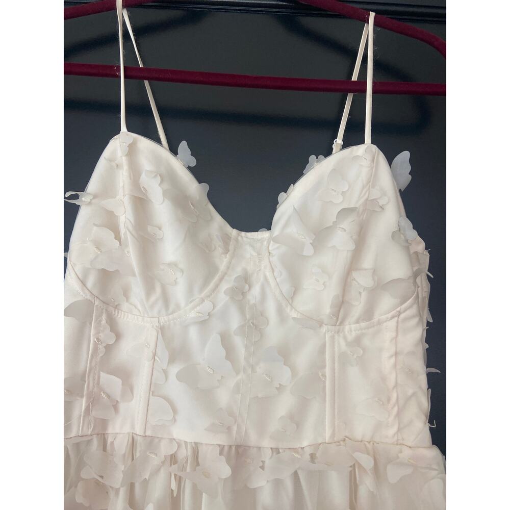 Thirty Thirty LA Butterfly Lace Back Special Occassion Dress Sz M - Picture 2 of 9